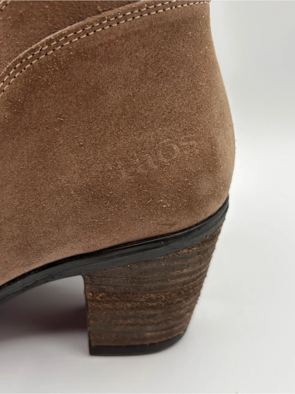 Taos Billie Brown Tan Suede Boots Ankle Booties Heel Size 39, US 8 - 8.5 Leather
